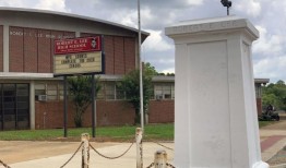 蒙哥马利学校更名导致阿拉巴马州的邦联标志在2022年被移除