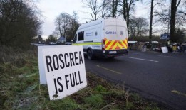 根据一项新的调查，移民问题的重要性激增