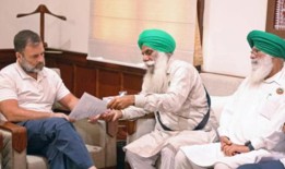 拉胡尔·甘地向农业领导人保证，向政府施压，要求提供最惠民制保障