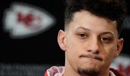 酋长队的帕特里克·马霍姆斯称本赛季可能是他职业生涯中最具挑战性的赛季