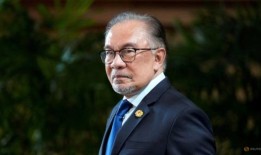 安瓦尔表示，在同意任命马来西亚公民担任机场运营商董事长兼首席执行官后，贝莱德选择了一个实体