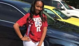 第八名嫌疑人被指控犯有令人发指的酷刑，谋杀了伯明翰的母亲桃花心木·杰克逊