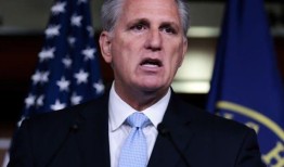 众议院共和党希望通过国防投票重启开支