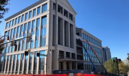 亨茨维尔聘请会计师事务所进行贪污调查