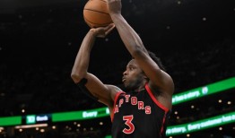 尼克斯球迷对与猛龙的重磅交易感到不满