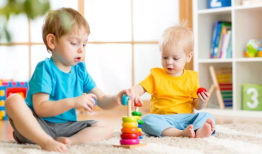 宝宝挂：一道穿越时空的童年风景线