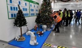 观察：在为圣诞节做准备的时候，在幕后看看亚马逊新的巨大配送中心