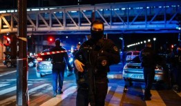 袭击者在巴黎刺死德国游客