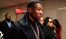 迪士尼解雇了演员乔纳森·梅杰斯，因为他被发现殴打前女友