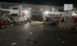 加沙：在人质谈判期间，数百人被埋在希法医院的“乱葬坑”