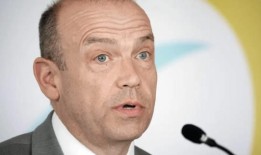 内阁部长说：“如果允许选举博彩，我会下注席位