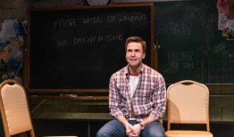 乔·塔珀和肖恩·丹尼尔斯谈从酗酒中恢复，并为此做了一出戏