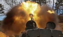 随着俄罗斯人向城市推进，乌克兰努力守住东部战线