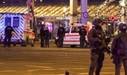 德国圣诞市场发生汽车袭击，两人死亡，数十人受伤