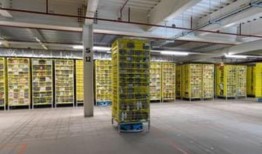 观察：在为圣诞节做准备的时候，在幕后看看亚马逊新的巨大配送中心