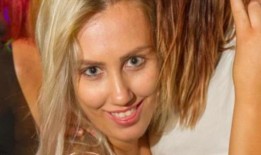 训狗师考特尼·唐兰在血腥刺伤后拍摄的令人震惊的视频