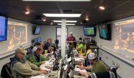 由于恶劣天气，龙卷风袭击阿拉巴马州北部，亨那格遭受了“重大破坏”和人员伤亡