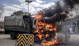 肯尼亚总统表示，他不会签署引发致命抗议的税收法案