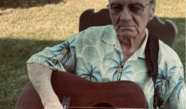 这个退伍军人节，一位前美国间谍通过音乐找到了和平