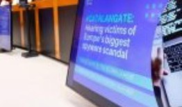 梅洛尼、冯德莱恩的支持在洪水爆发8个月后遭到抗议