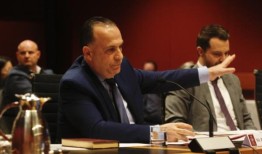 由于内部分歧暴露无遗，罗斯希尔的“超大城市”计划岌岌可危