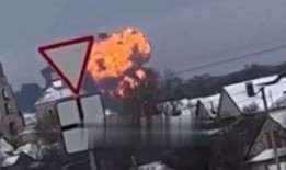 俄罗斯称载有65名乌克兰战俘的飞机坠毁_生活_资讯_绿文网