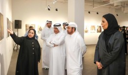 全国服装展览会在卡塔拉开幕